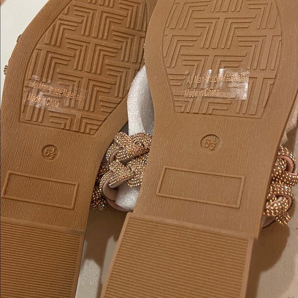 Braided Sparkle Slide Sandals - Rose Gold size 6.5 new - Picture 3 of 3
